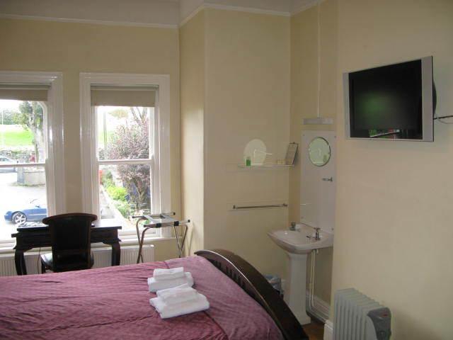 Dun Aoibhinn Guest Accommodation Голуей Стая снимка